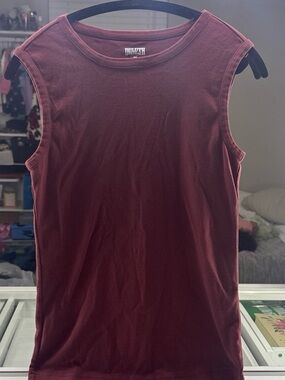 Duluth Trading Co Ribbed Sleeveless Tank - Burgundy